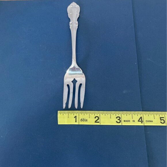 Vtg Stainless by Salem Victoria Pattern 4 Salad Dessert Forks Flatware Japan - Picture 6 of 6